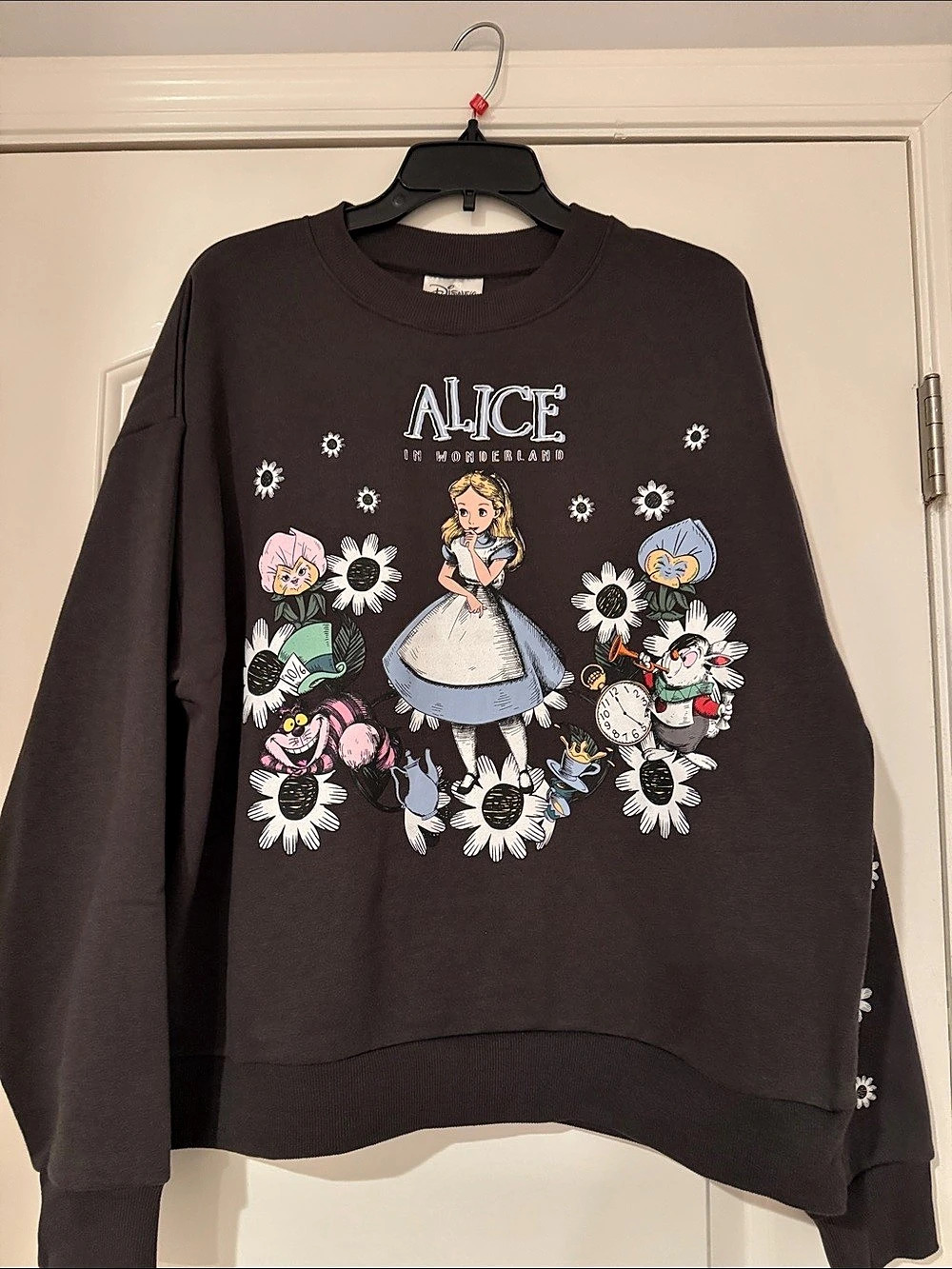 Disney Alice in Wonderland 75th Anniversary Pullover Sweatshirt Size M NWT
